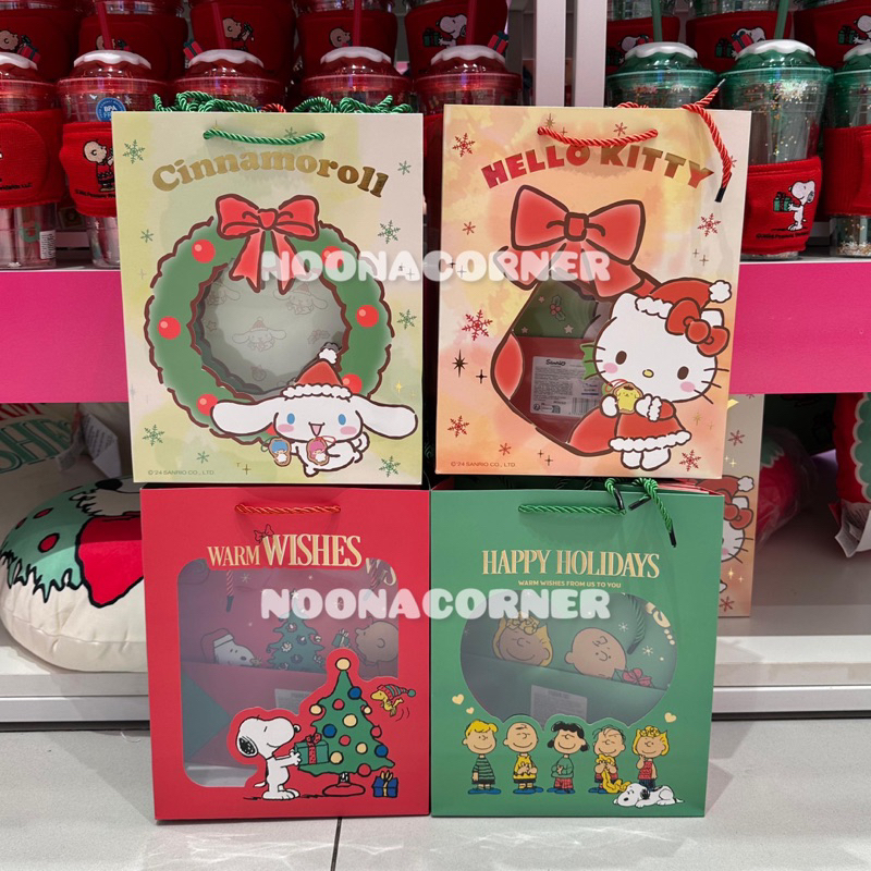 

Miniso ‼️ Tas Kado / Paperbag / Window Gift Bag Snoopy & Sanrio Characters (23,5x11x19 cm)