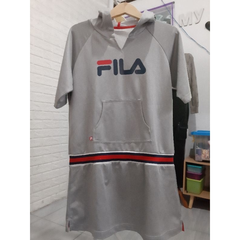 ATASAN OLAHRAGA FILA SECOND THRIFT ABU MURAH WANITA