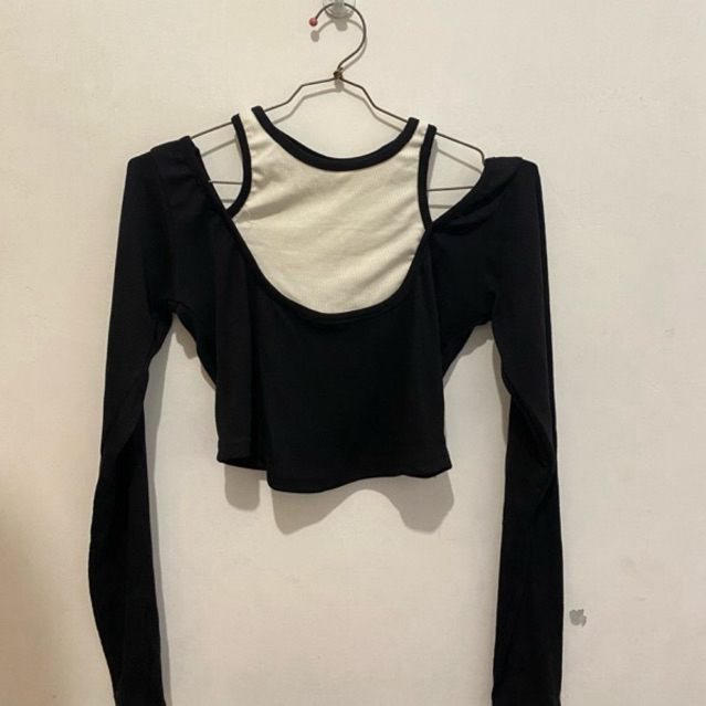 Longsleeve off shoulder black&white