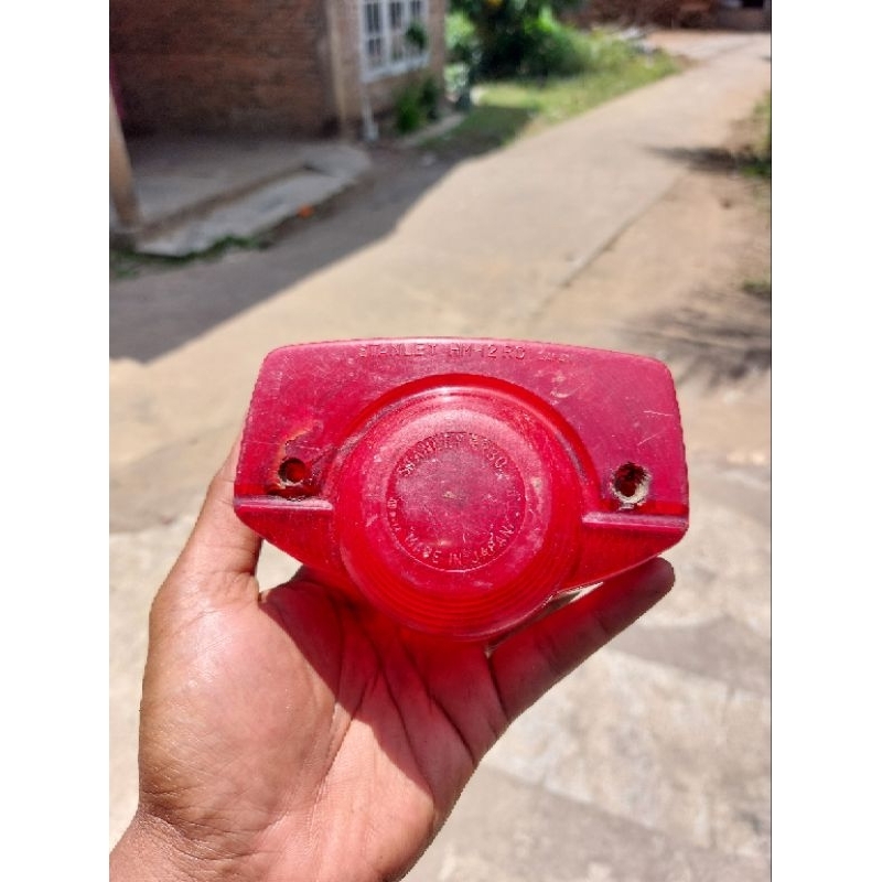 Mika Lampu Belakang Honda Cb125 Cb175 Cb250 Original