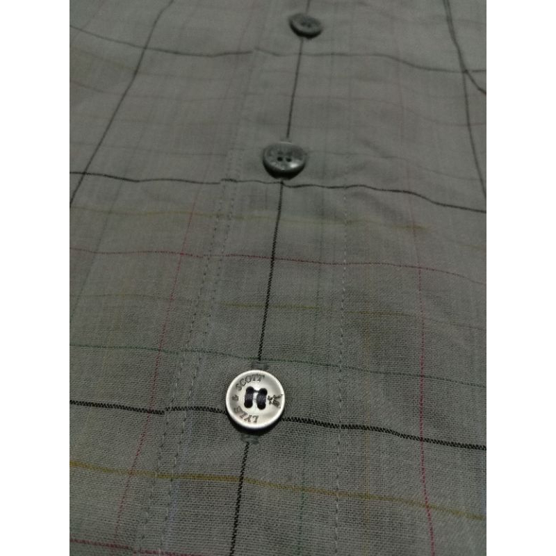 kemeja lyle and Scott