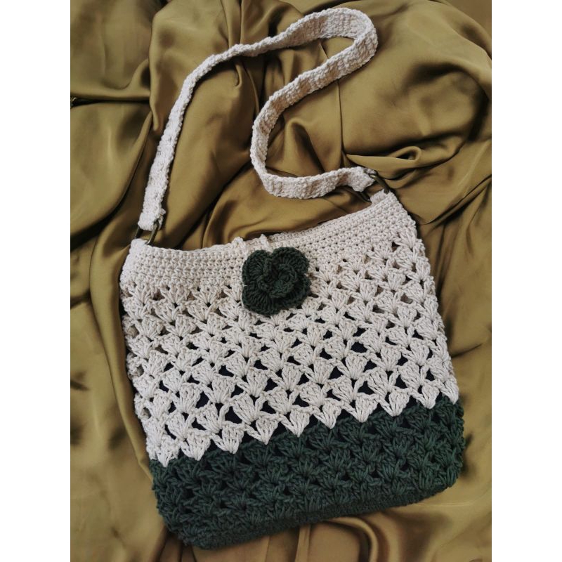 Tas shoulder bag handmade rajut wanita dengan pengait Bunga