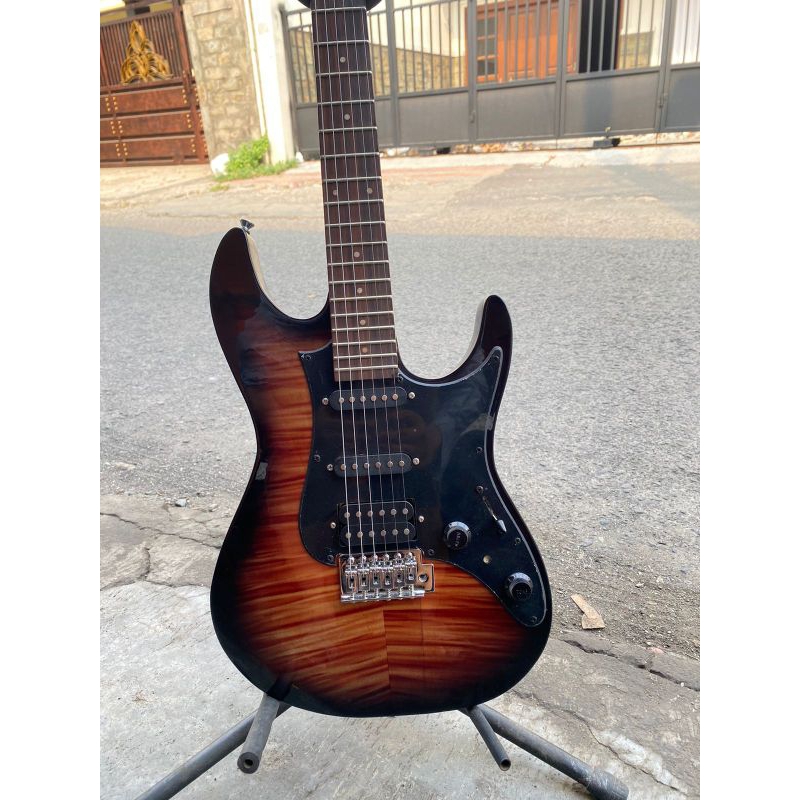 Gitar Ibanez AZ customm