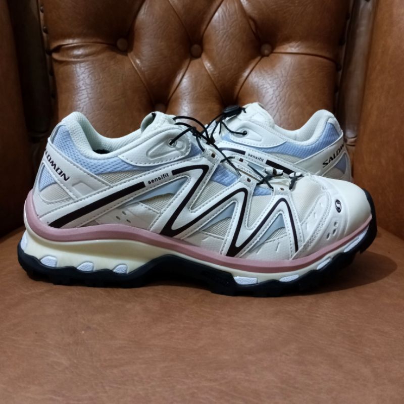 Salomon XT-Quest Beige pink blue unisex