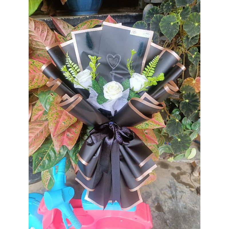 buket bunga artificial mawar putih
