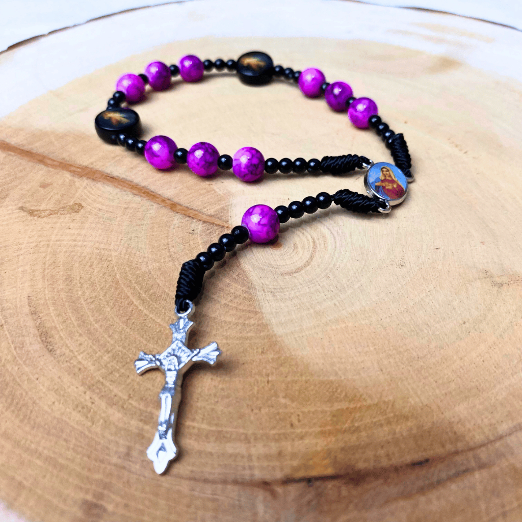 Rosario batu untuk doa novena tiga salam maria