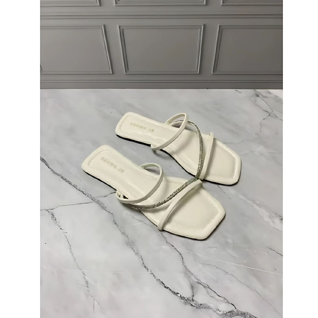 BL026 | Sandal Wanita Flat Teplek Kekinian Korean Terbaru Elegan Sol Karet Kondangan Tali Mutiara Se