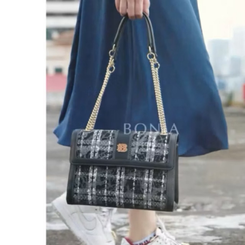 Tas bonia original sling bag limited edition hitam