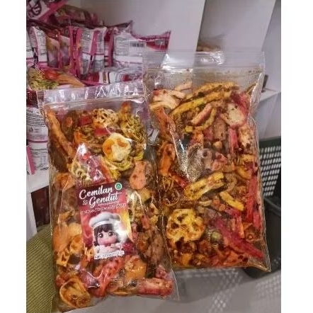 

Seblak Kering mix rasa asin, pedas, daun jeruk