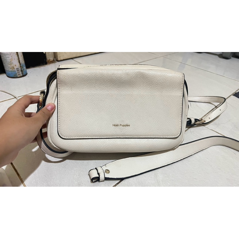 Preloved Tas Hush Puppies