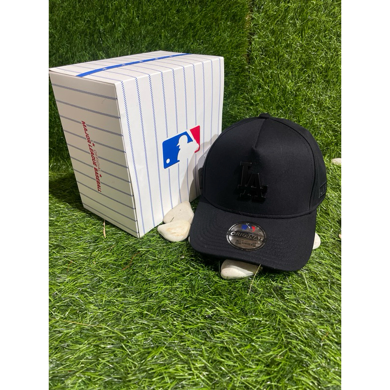 Logo Plat Besi LA Hitam Bahan Hitam Topi MLB