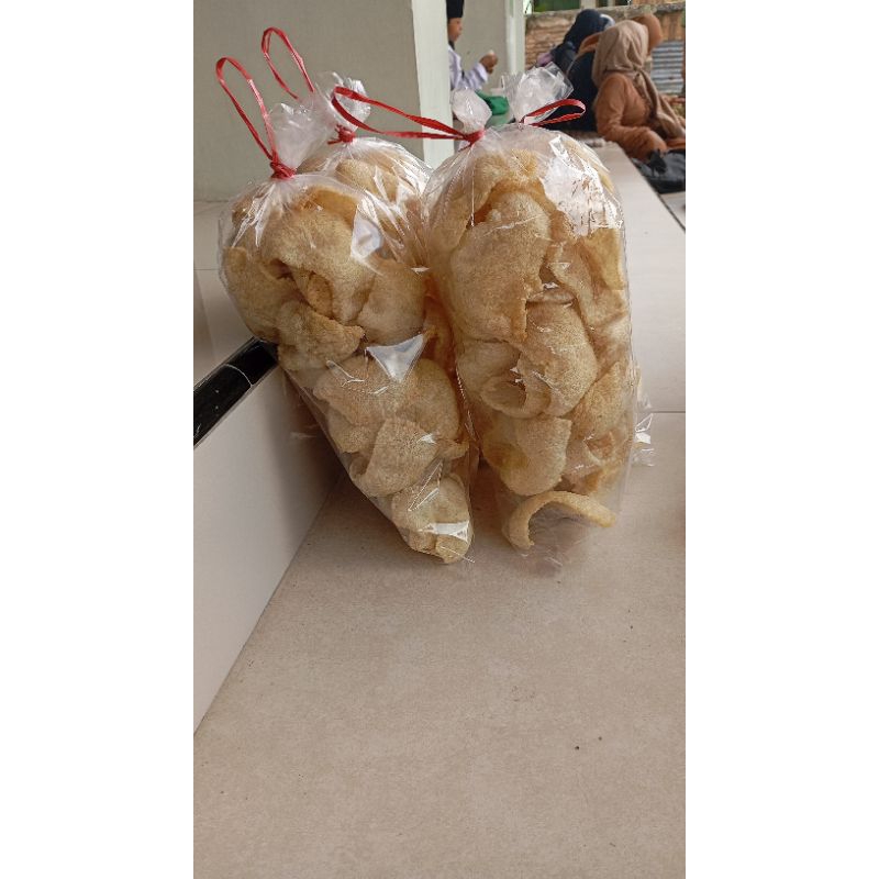 

Kerupuk Terasi mentah 1kg