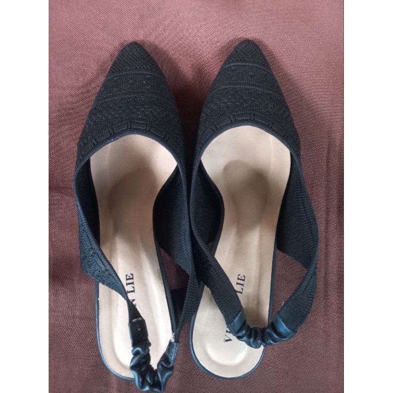 Heels wanita- Sepatu wisuda- Heels wisuda