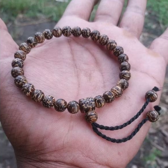 gelang tasbih kayu liwung lawu