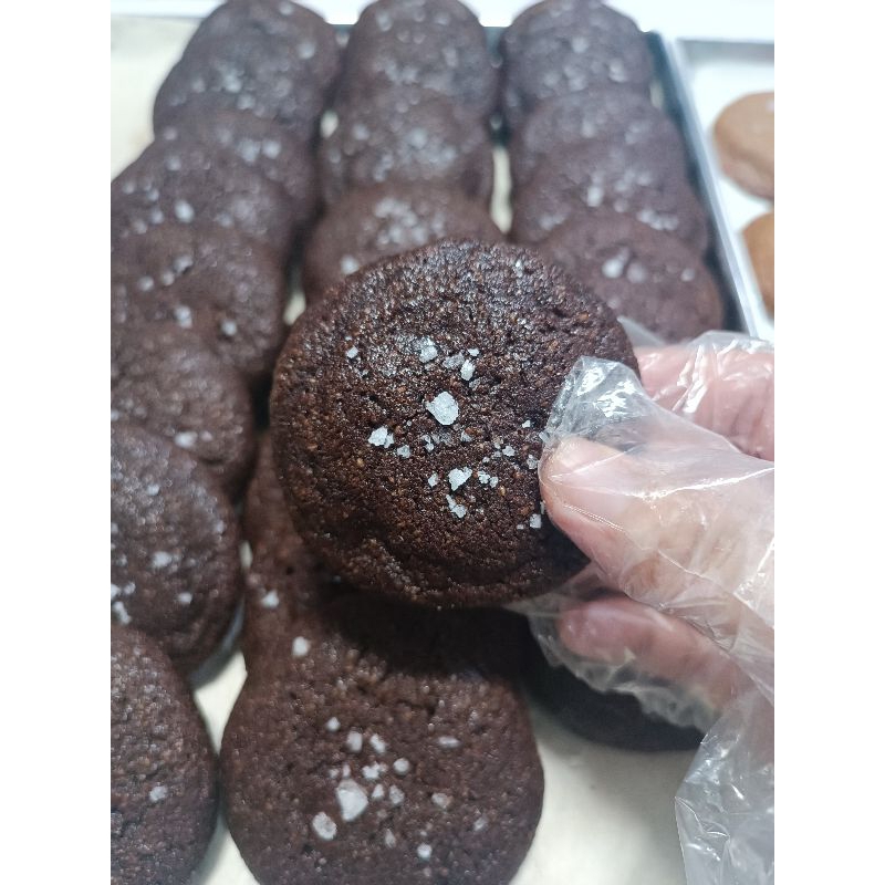 

Almond Oat Soft Cookies with Belgian Dark Choco 70%
