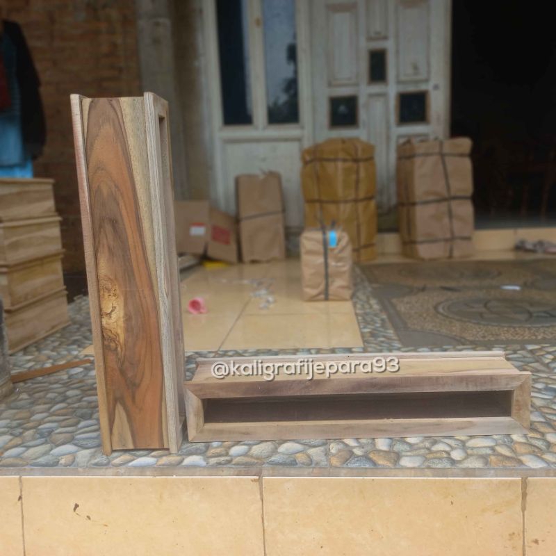 Roster Kayu Jati 55cm, Angin Angin Jendela Minimalis