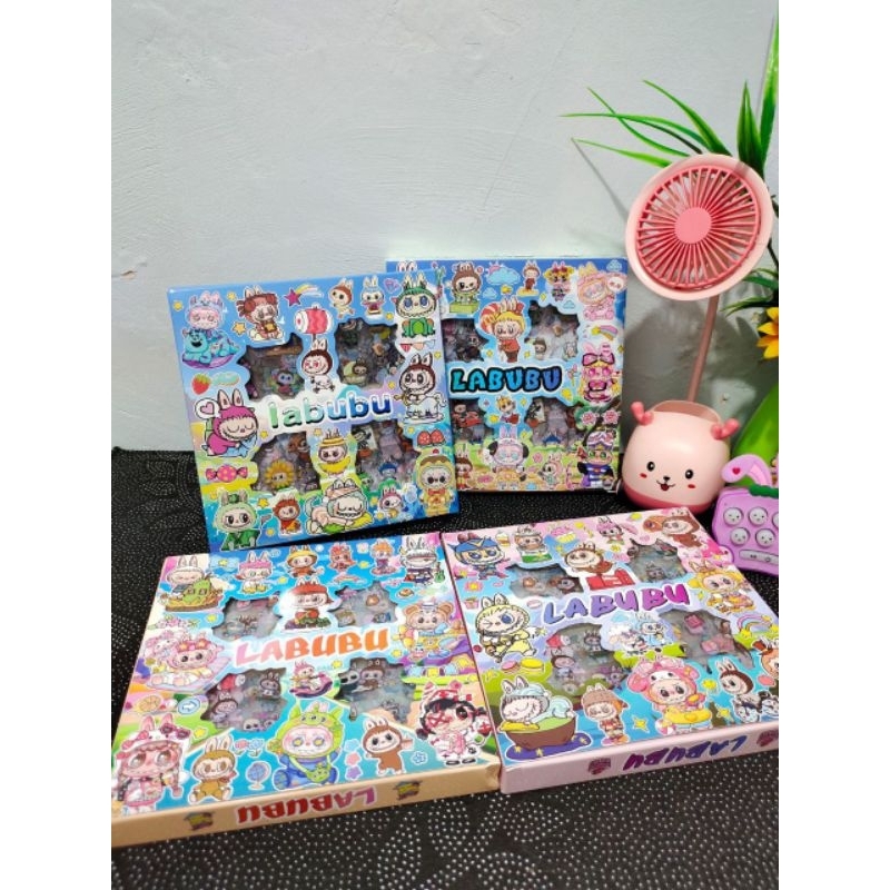 

Stiker Labubu isi 100 lembar