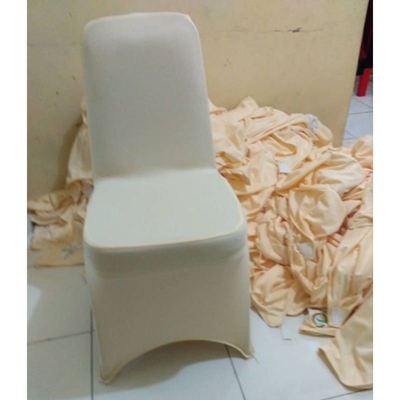 sarung kursi futura  ketat