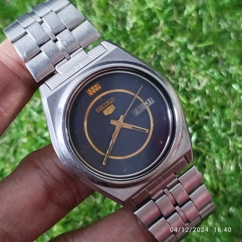 Jam Tangan Pria SEIKO 5 AUTOMATIC 7009-876A