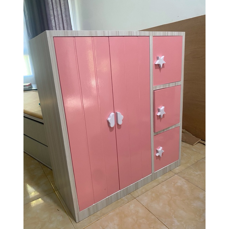 lemari buku anak cewen