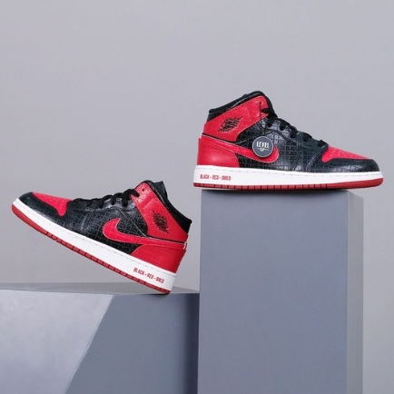 Air Jordan 1 Mid Bred Text  GS 100% Original