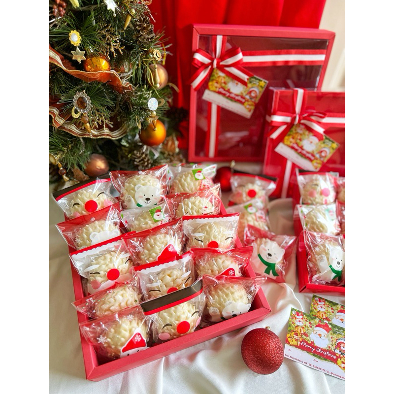 

SNOWBALL 15PCS - Hamper Christmas Bakpao Landak isi Kaya Custard BEST SELLER