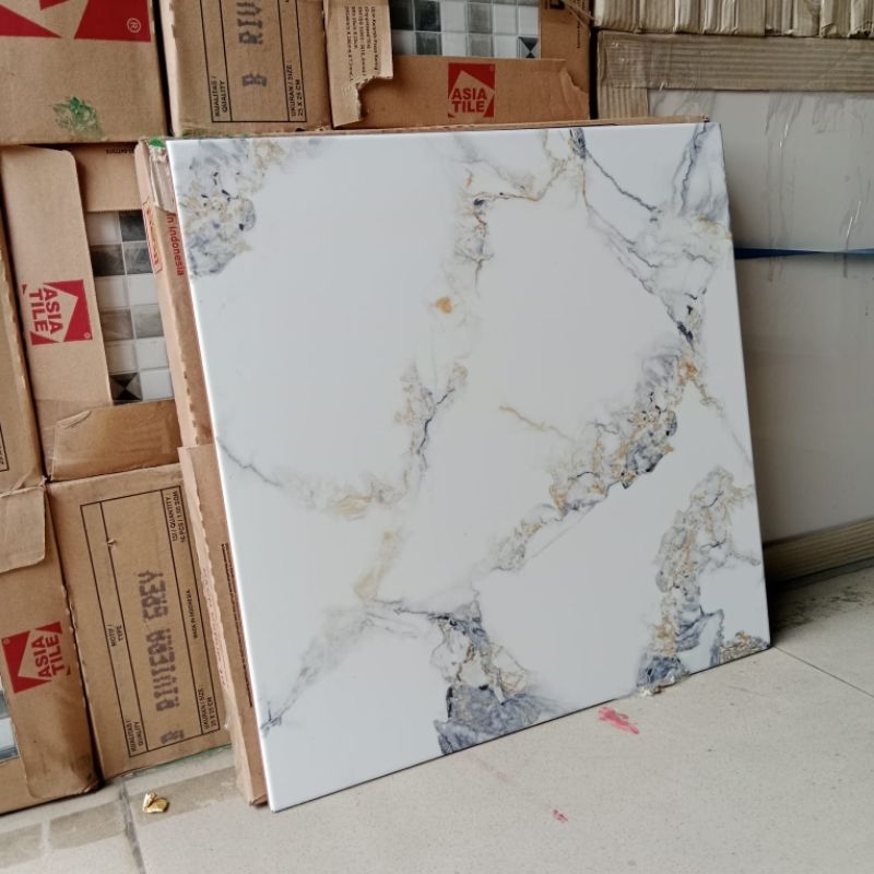 KERAMIK LANTAI. IKAD ( Venise white ) Uk 50x50