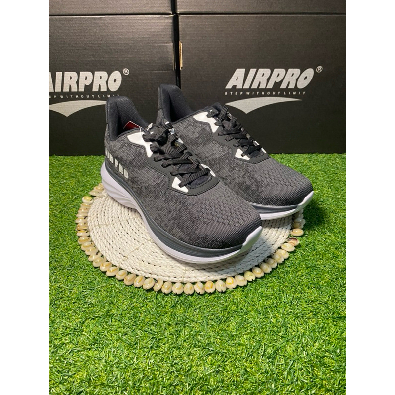 Sepatu training - Sepatu Olahraga - sprinter by air pro - hitam putih