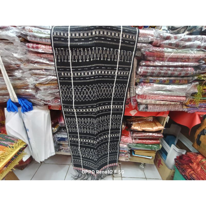 ULOS HANDE-HANDE TENUNAN TARUTUNG WARNA HITAM FULL SIMATA.