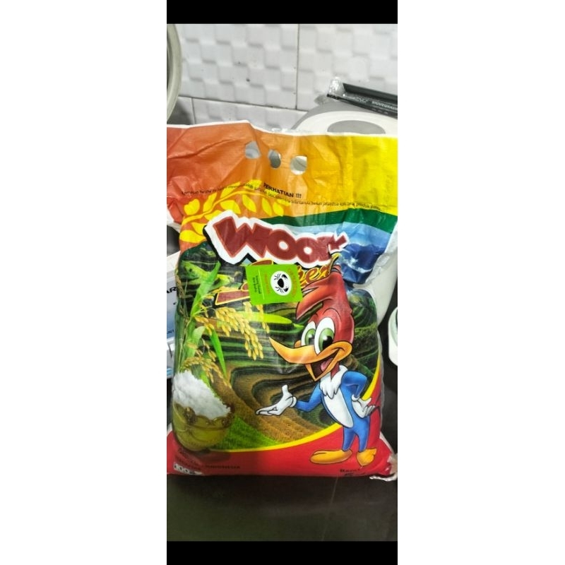 

beras woody 5kg