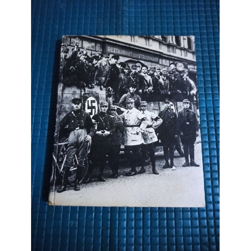 Buku MENJELANG PERANG DUNIA II  -  ROBERT T. ELSON