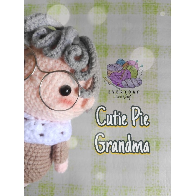 BONEKA NENEK AMIGURUMI / BONEKA RAJUT