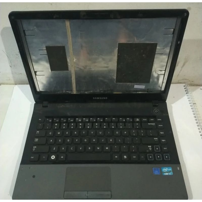 Kesing Case Cassing Casing Laptop Samsung np300 np300e 300e