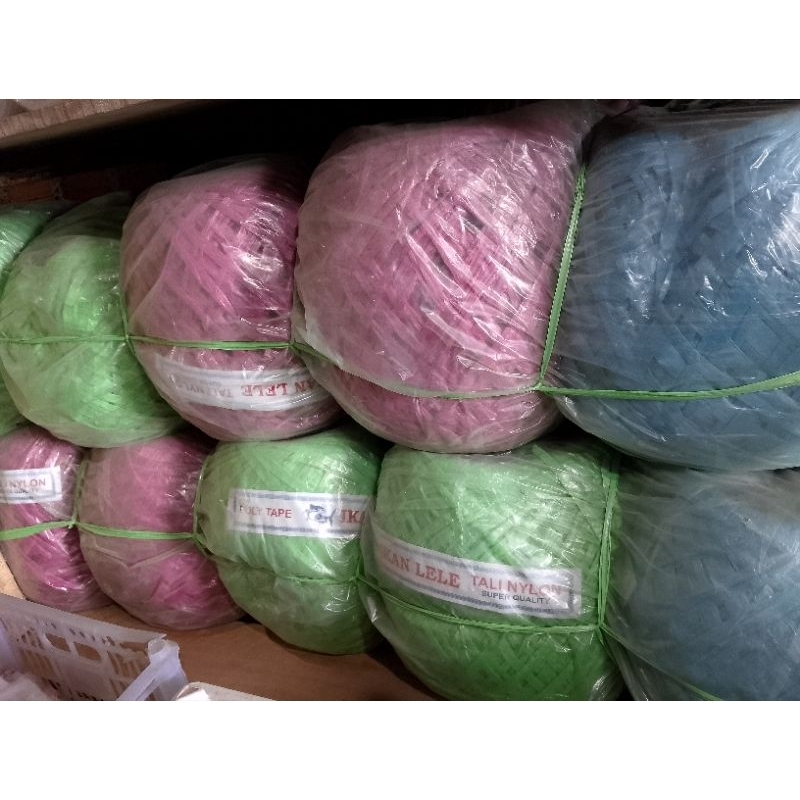 

Tali Plastik Jumbo Gobyor Berat 1 Kg