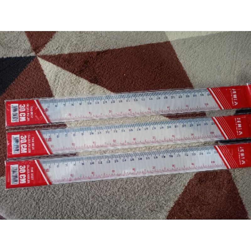

Penggaris Jenia 30 cm