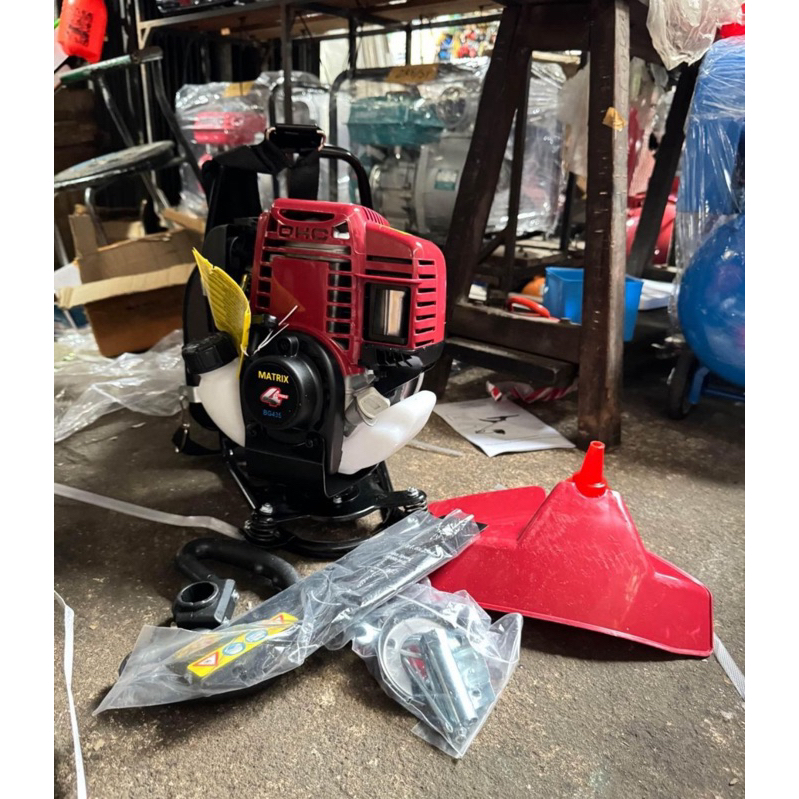 MESIN POTONG RUMPUT GENDONG 4tak matrix