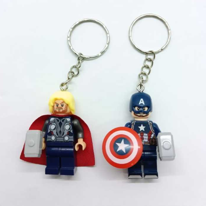 Gantungan Kunci Lego Minifigure Thor & Captain America