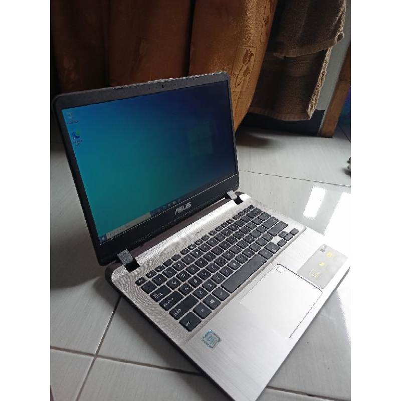 Laptop Asus VivoBook A407U Intel Core i3-7020u | RAM 4GB | HDD 1TB | Laptop Second Kerja