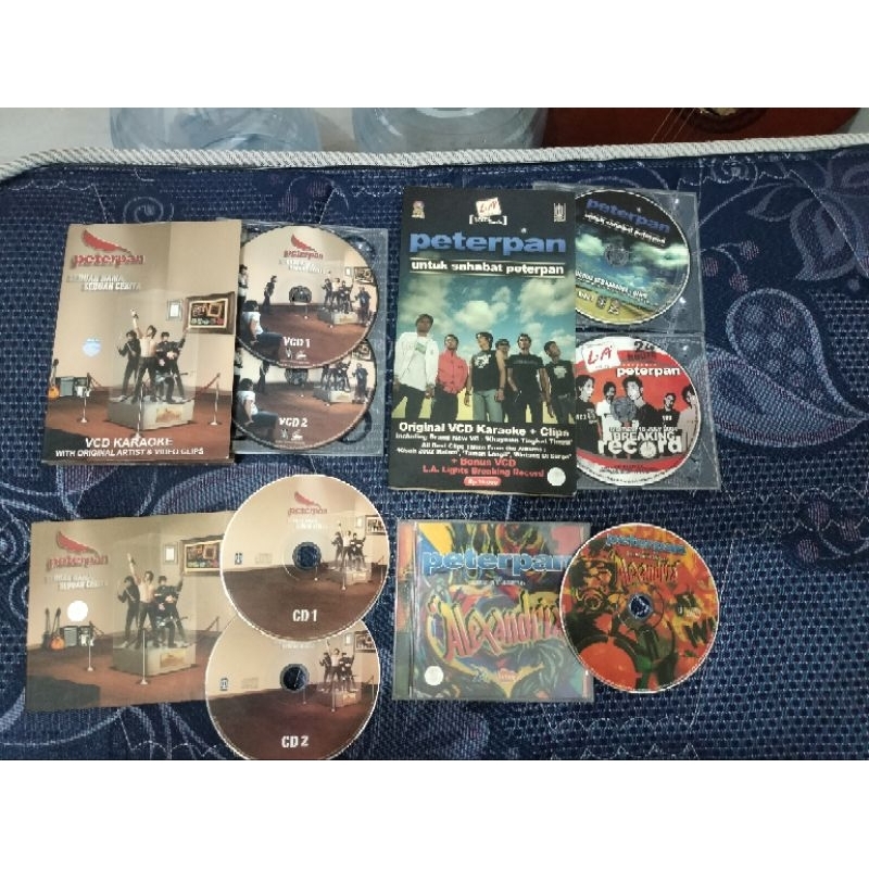 VCD Karaoke Sebuah Nama Sebuah Cerita & CD Noah Keterkaitan Keterikatan