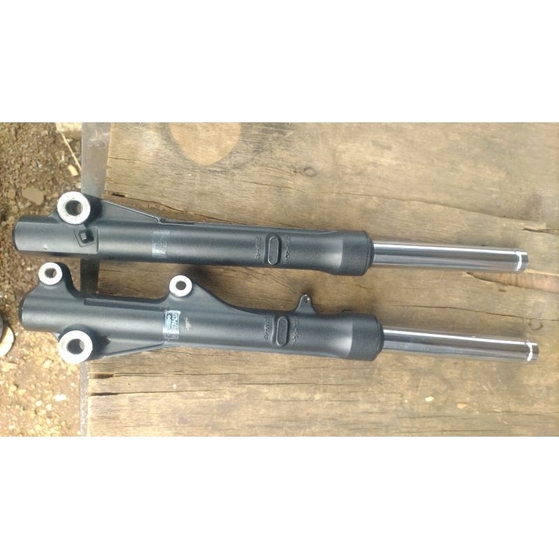 SHOCK DEPAN VARIO 125/150 KZL ORIGINAL COPOTAN