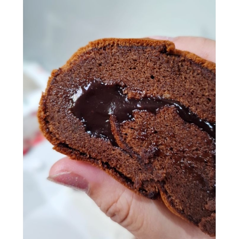 

Bolu Gulung Coklat Super Lumer (DOUBLE CHOCOLATE)
