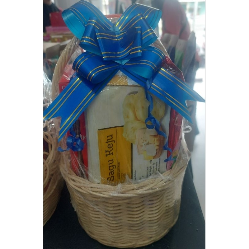 

HAMPERS NATAL / PARCEL KERANJANG NATAL KECIL MURAH