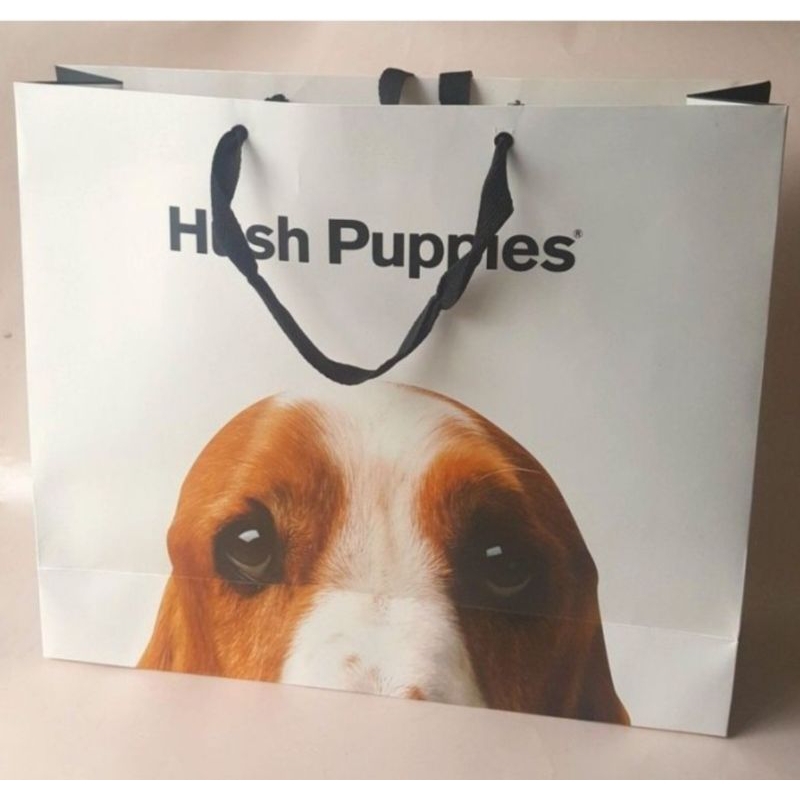 

Paper bag Hush Puppies ukuran L