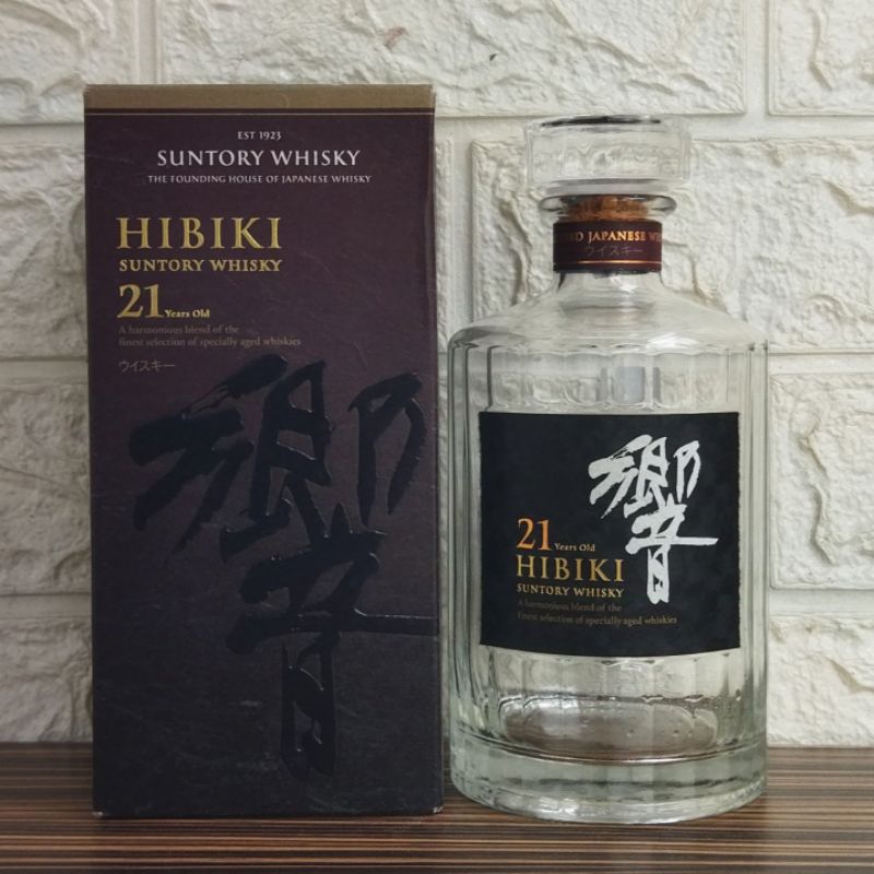 Botol bekas Hibiki 21 Years Old + Box 700ml