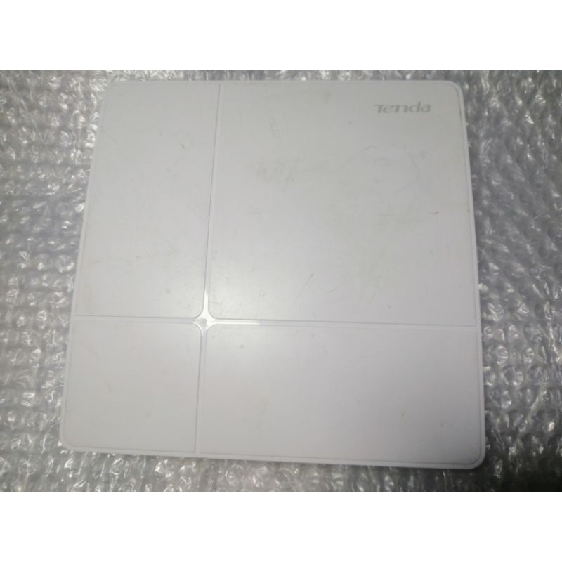Tenda i24 AC1200 Wave 2 Gigabit Access Point
