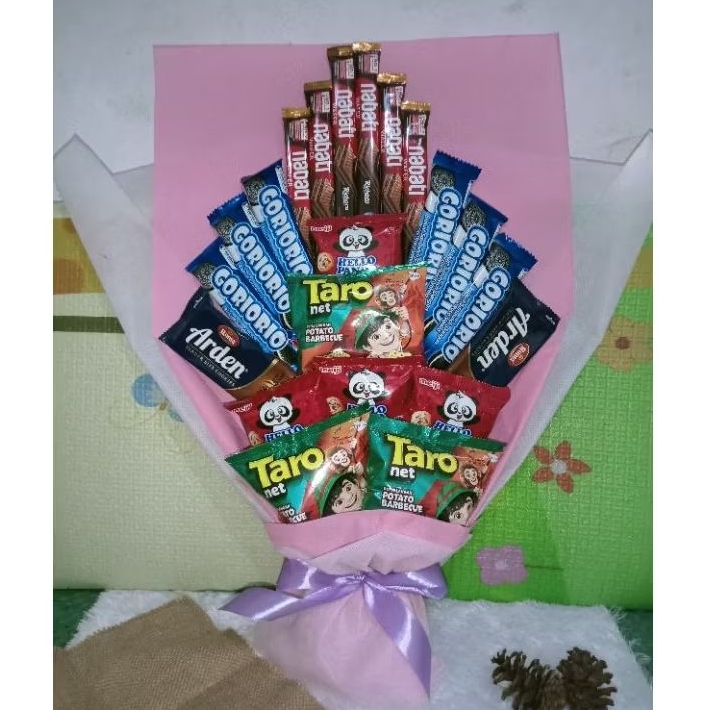 

buket snack besar | hadiah wisuda | hadiah ulang tahun free kartu ucapan