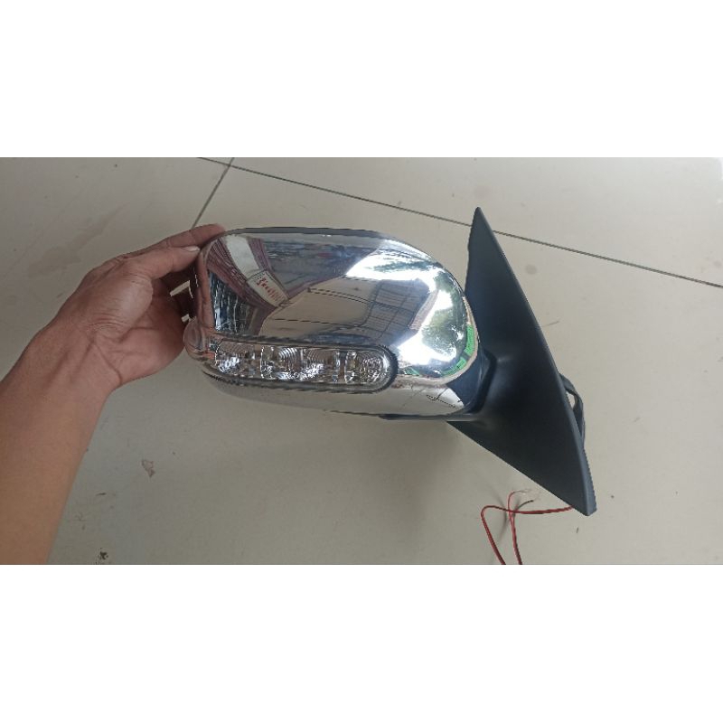spion Avanza VVT-i 2010 kanan