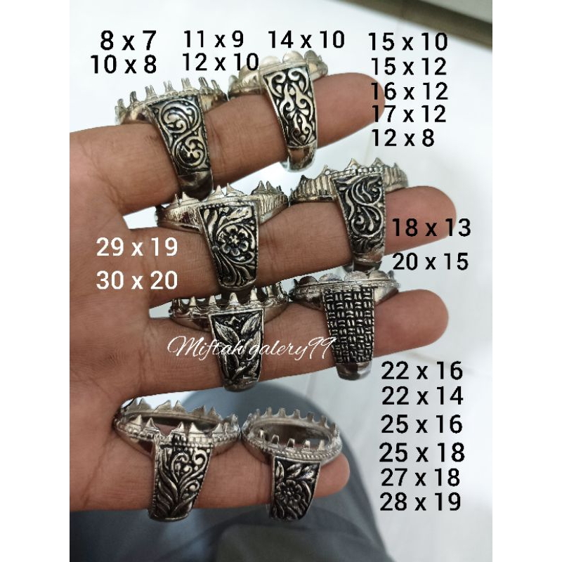 Emban cincin alpaka klasik ukir