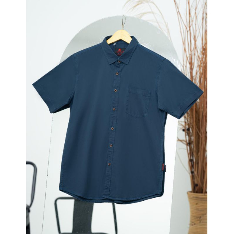 kemeja cowok terbaru/kemeja cowok keren/kemeja cowok polos/baju muslim cowok/kemeja cowok kekinian,/