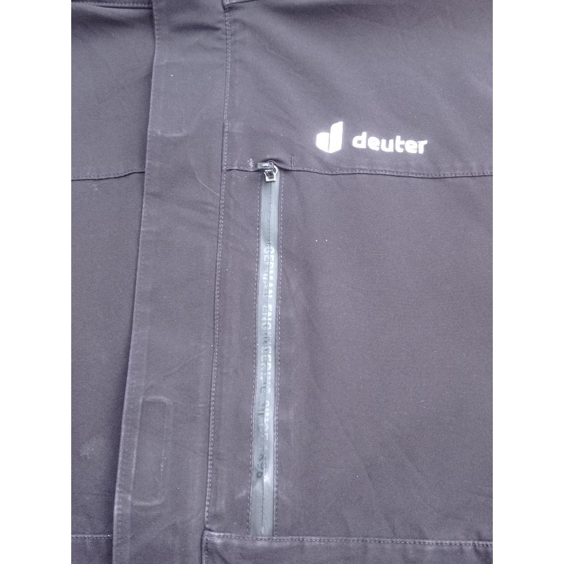 jaket outdoor Deuter